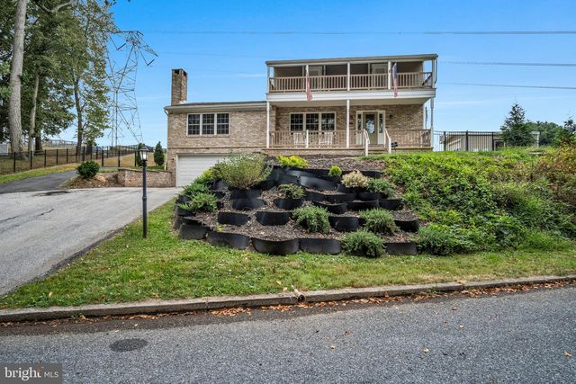 26 AUTUMN DR, Dillsburg, PA 17019