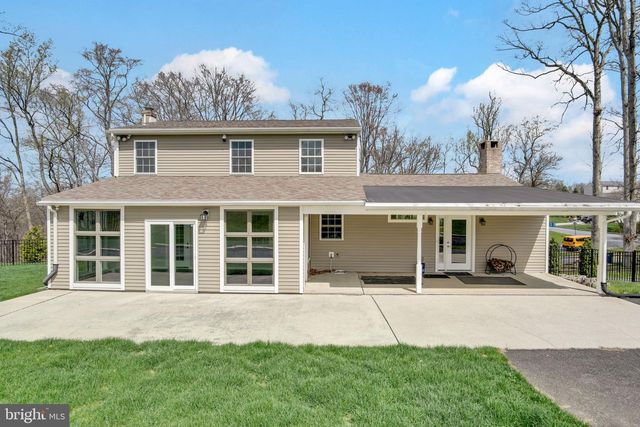 26 AUTUMN DR, Dillsburg, PA 17019