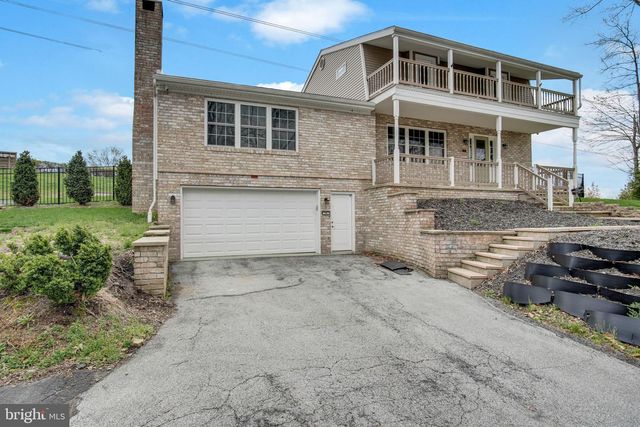 26 AUTUMN DR, Dillsburg, PA 17019