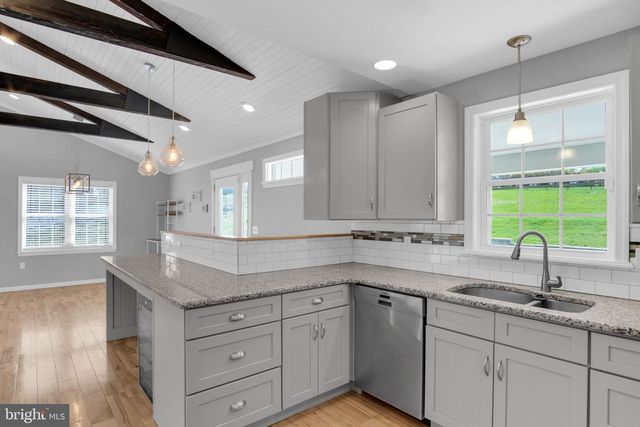 26 AUTUMN DR, Dillsburg, PA 17019
