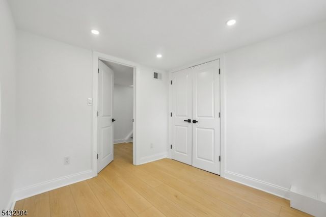 34 Clark St, Summit City, NJ 07901