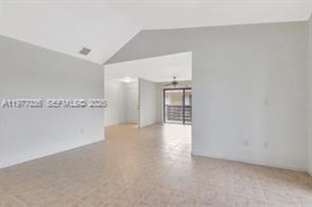 615 NW 210th St 201-25, Miami Gardens, FL 33169