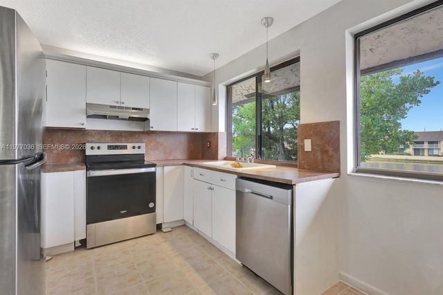 615 NW 210th St 201-25, Miami Gardens, FL 33169