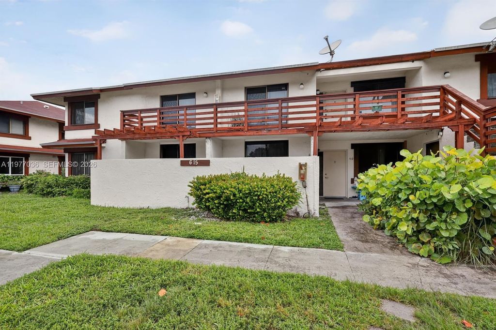 615 NW 210th St 201-25, Miami Gardens, FL 33169