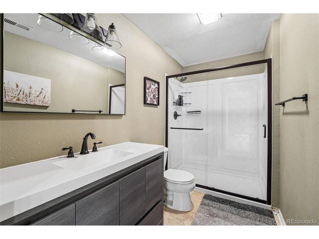 10053 Heywood St, Littleton, CO 80130