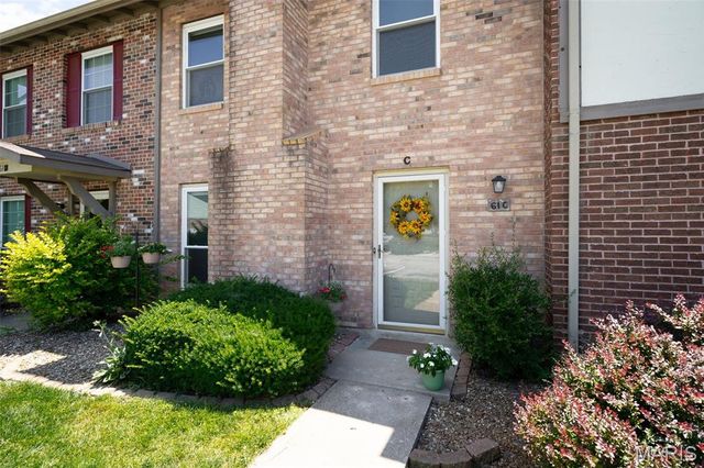 61 Park Charles Boulevard C, St Peters, MO 63376