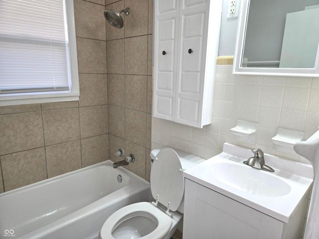 2731 S Kenmore Road, Indianapolis, IN 46203