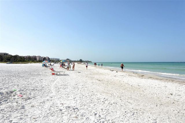 1300 N PORTOFINO DRIVE 305, Sarasota, FL 34242