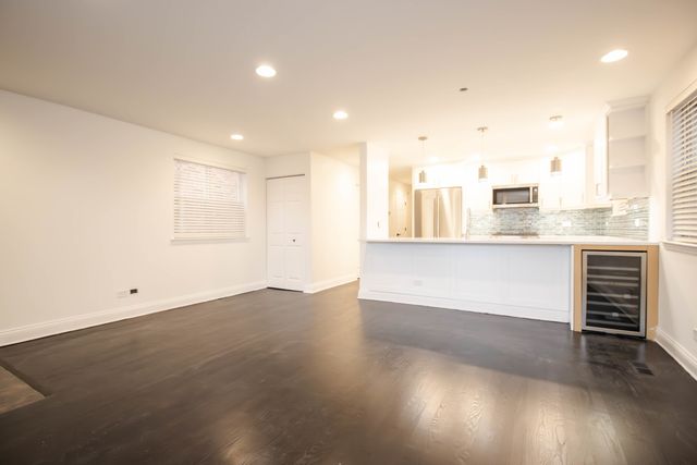 1471 N LARRABEE Street A, Chicago, IL 60610