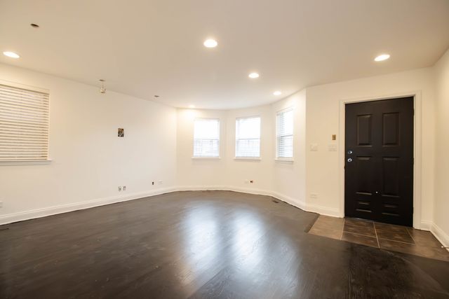 1471 N LARRABEE Street A, Chicago, IL 60610