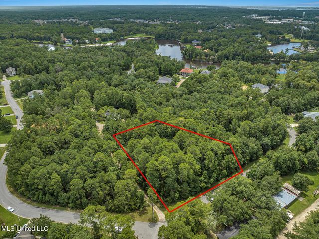 Woodlands Drive, Biloxi, MS 39532