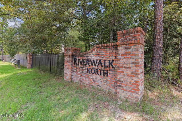 Woodlands Drive, Biloxi, MS 39532