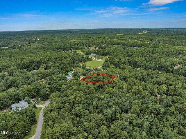 Woodlands Drive, Biloxi, MS 39532