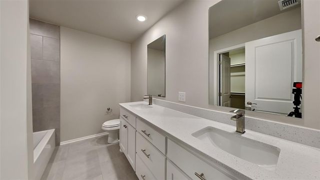 12800 Elba Drive, Yukon, OK 73099