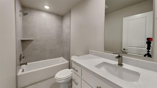 12800 Elba Drive, Yukon, OK 73099
