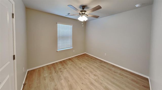 12800 Elba Drive, Yukon, OK 73099