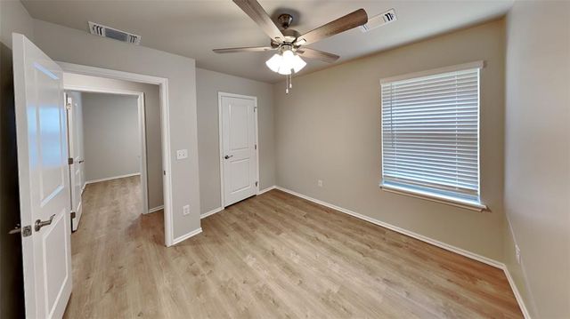 12800 Elba Drive, Yukon, OK 73099