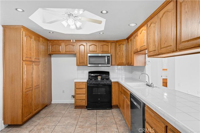344 W 8th Street, Claremont, CA 91711