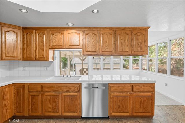 344 W 8th Street, Claremont, CA 91711