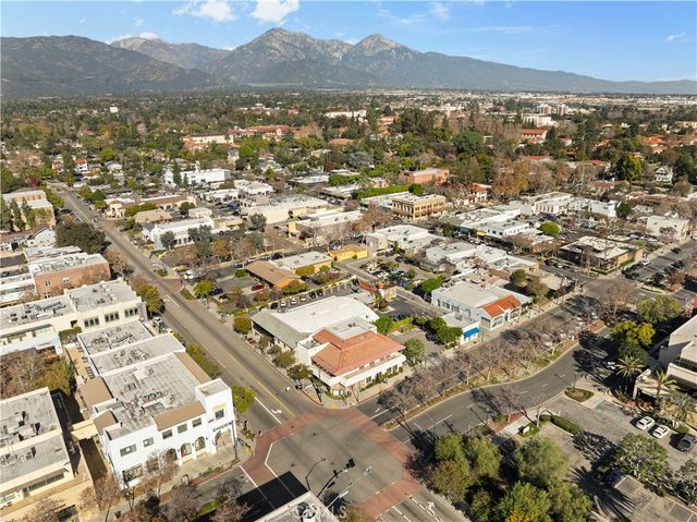 344 W 8th Street, Claremont, CA 91711