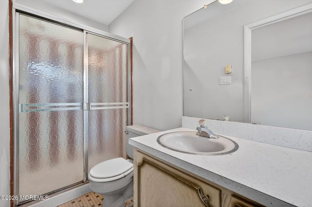 452 Portsmouth Drive B, Lakewood, NJ 08701