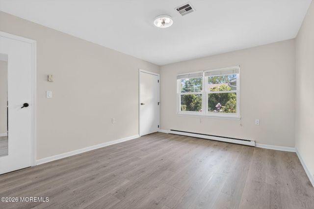 452 Portsmouth Drive B, Lakewood, NJ 08701
