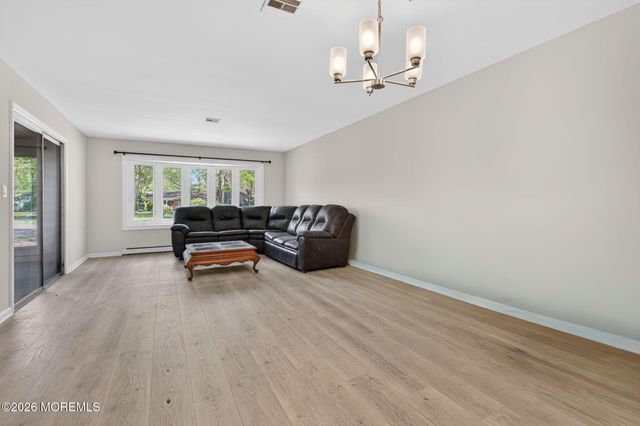 452 Portsmouth Drive B, Lakewood, NJ 08701