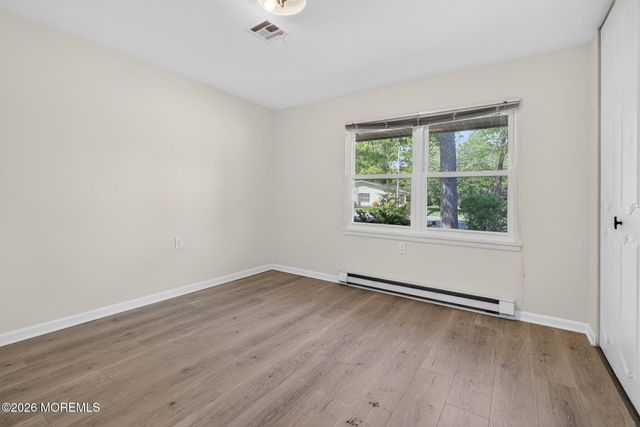 452 Portsmouth Drive B, Lakewood, NJ 08701