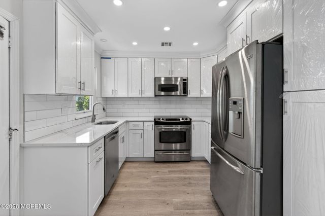 452 Portsmouth Drive B, Lakewood, NJ 08701