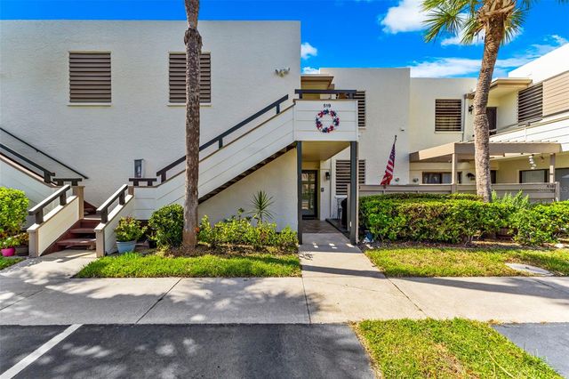 519 LAKESIDE DRIVE 519, Bradenton, FL 34210