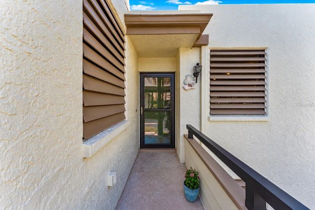 519 LAKESIDE DRIVE 519, Bradenton, FL 34210