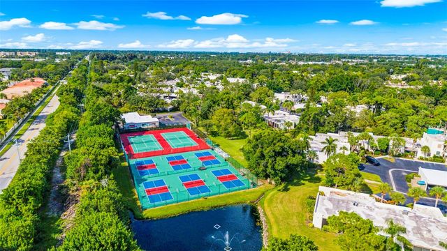 519 LAKESIDE DRIVE 519, Bradenton, FL 34210