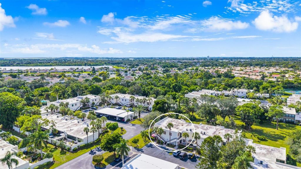 Image 29 of property listing at 519 LAKESIDE DRIVE 519, Bradenton, FL 34210
