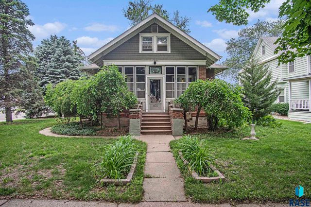 401 Linn St Street, Yankton, SD 57078