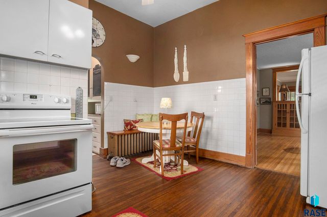 401 Linn St Street, Yankton, SD 57078