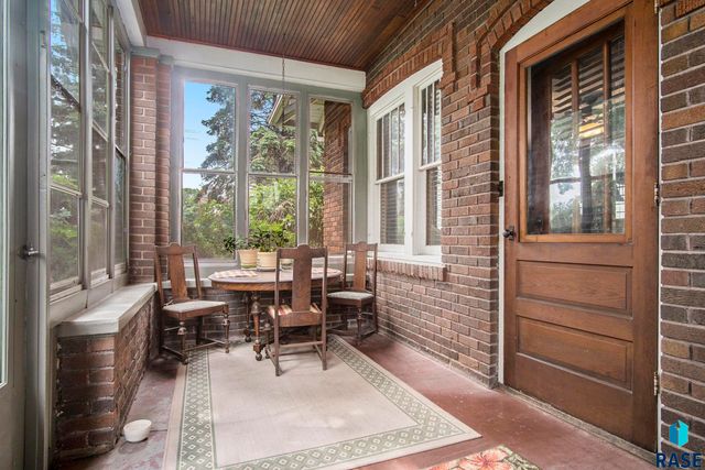 401 Linn St Street, Yankton, SD 57078