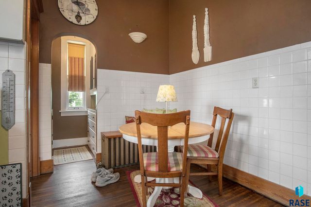 401 Linn St Street, Yankton, SD 57078