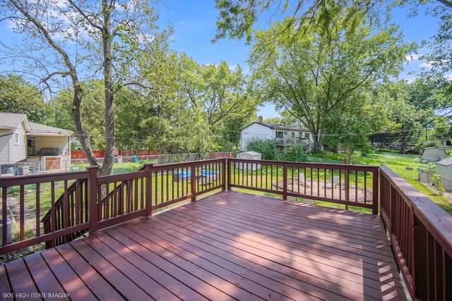 2905 EDGEWOOD Parkway, Woodridge, IL 60517