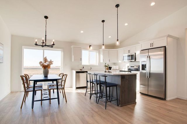 6777 Samuel Drive, Horace, ND 58047