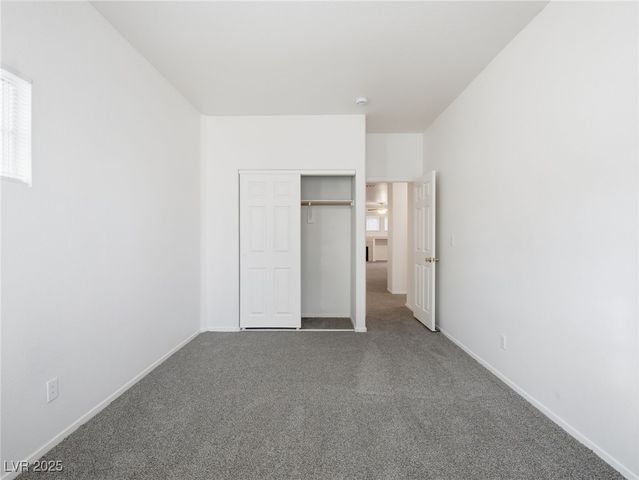 901 Royal Birch Lane, Las Vegas, NV 89144