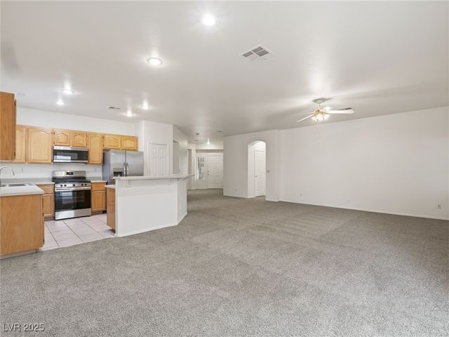 901 Royal Birch Lane, Las Vegas, NV 89144