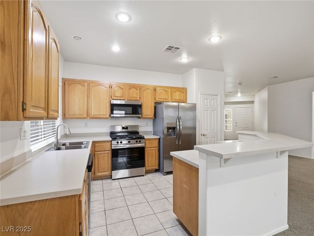 901 Royal Birch Lane, Las Vegas, NV 89144