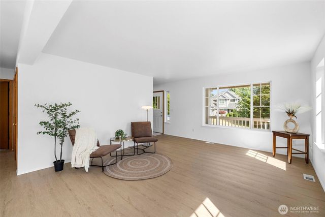 2209 24th Street, Anacortes, WA 98221