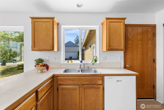 2209 24th Street, Anacortes, WA 98221
