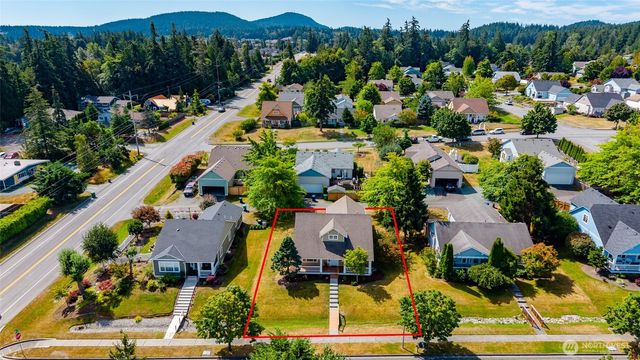 2209 24th Street, Anacortes, WA 98221