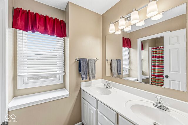 19136 Potters Bridge Road, Noblesville, IN 46060