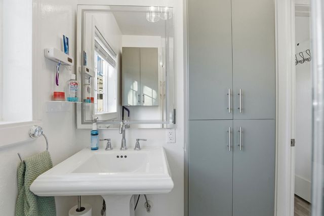 4408 11th Ave, Sacramento, CA 95820