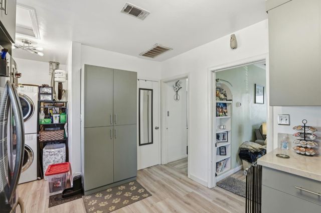 4408 11th Ave, Sacramento, CA 95820