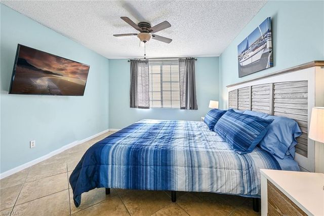 1265 Wildwood Lakes BLVD 3-103, Naples, FL 34104