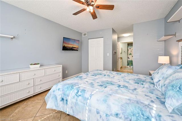 1265 Wildwood Lakes BLVD 3-103, Naples, FL 34104